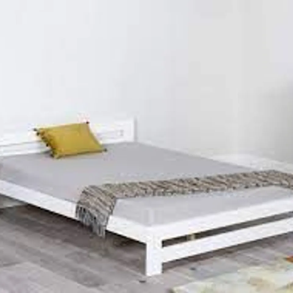 BOXED DESIGNER XIAMEN 4' SMALL DOUBLE BEDFRAME WHITE