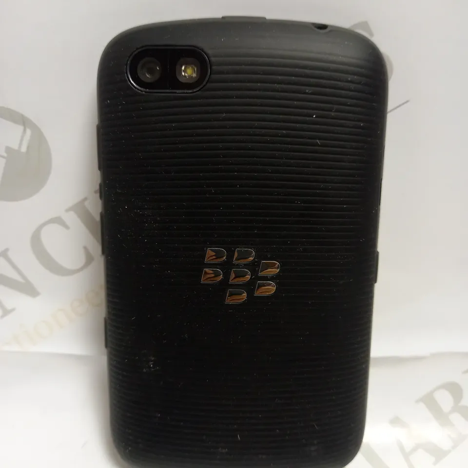 BLACKBERRY MOBILE PHONE