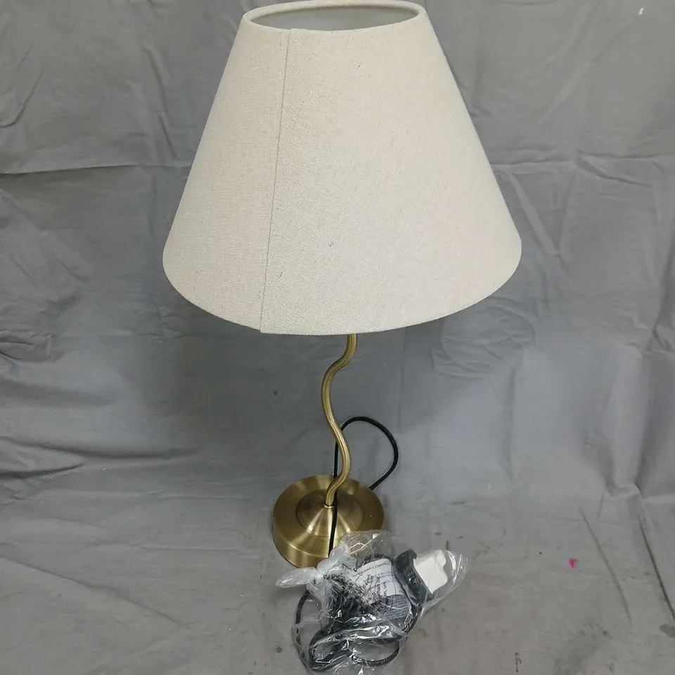 WIGGLE TABLE LAMP BRASS-TONE BASE WITH TWISTED STEM AND CREAM FABRIC SHADE
