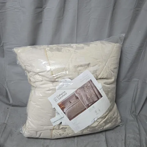 CATHERINE LANSFIELD JACQUARD BEDSPREAD