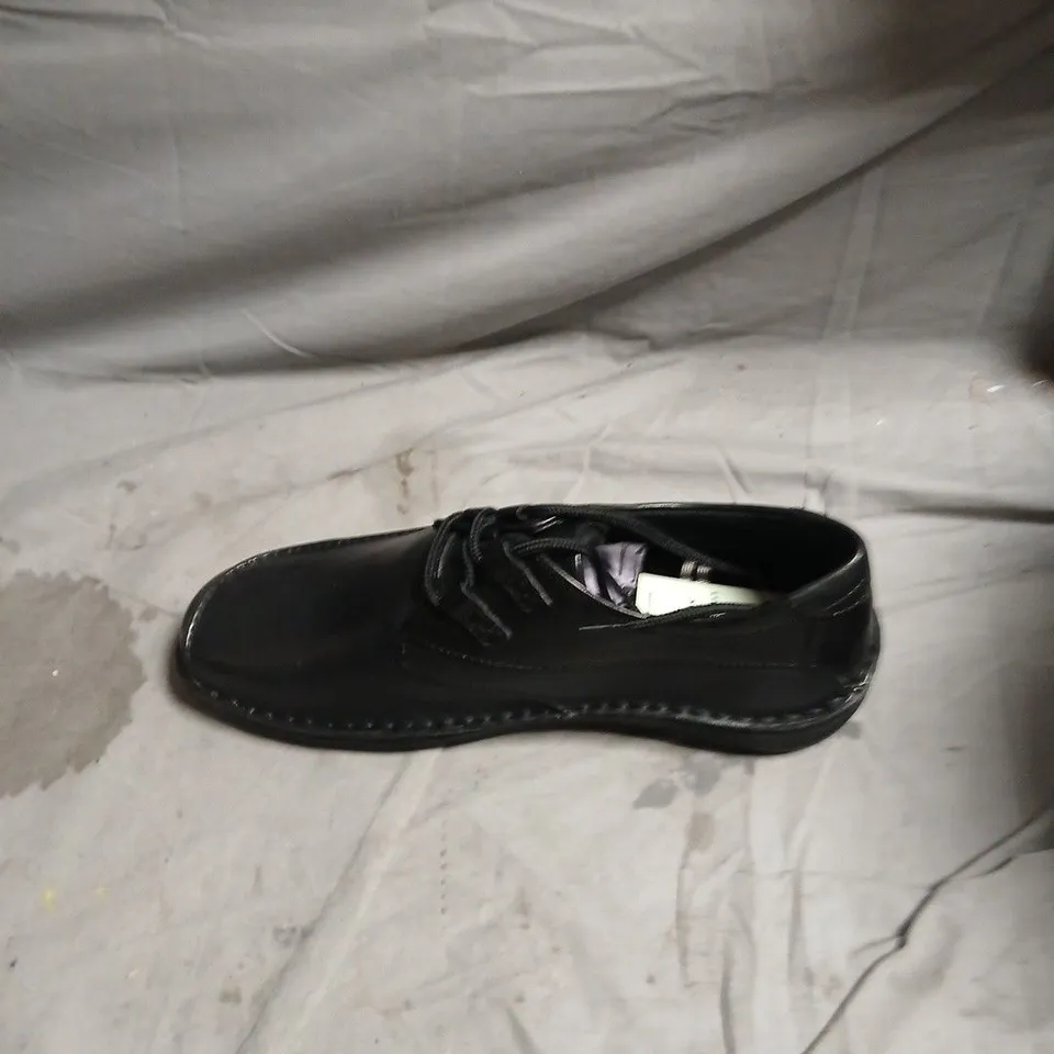 PAVERS MEN'S BLACK LEATHER DRESS SHOE, LACE-UP - SIZE EURO 43 - UNBOXED