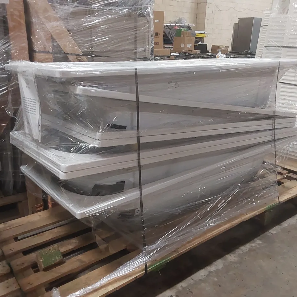 PALLET CONTAINING APPROXIMATELY 7x HEAVY DUTY ANTI-SLIP STEEL BATH TUBS