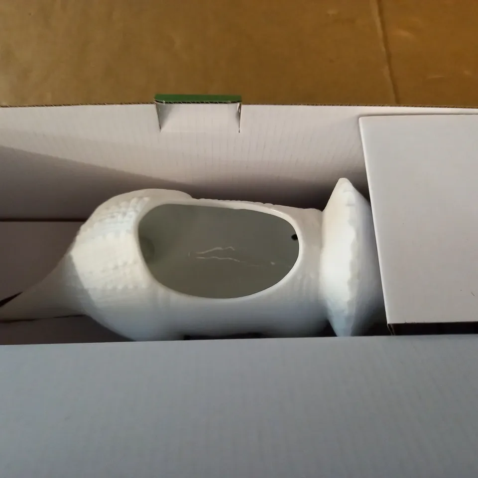 BOXED TRICERAPOT PORCELAIN PLANTER