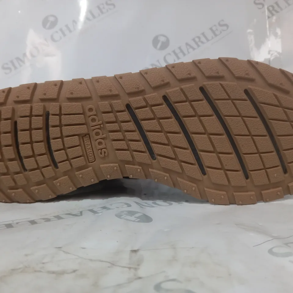 PAIR OF ADIDAS FUSION STORM SHOES IN BLACK/GREY UK SIZE 10