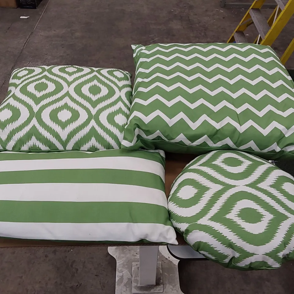 BOXED ALMESTICA INDOOR/OUTDOOR THROW CUSHIONS WITH FILLING (1 BOX)