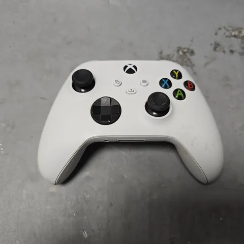 XBOX WIRELESS CONTROLLER 