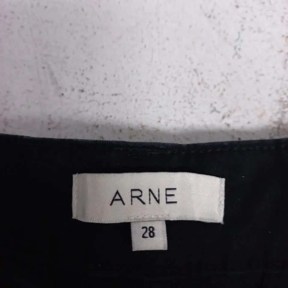 ARNE BLACK SHORTS, UK SIZE 28