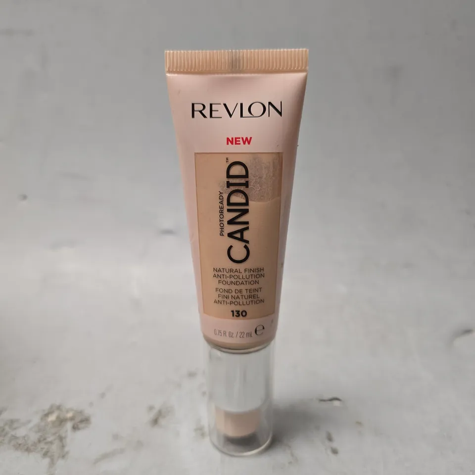 BOX OF APPROXIMATELY 40 REVLON CANDID NATURAL FINISH FOUNDATION 130