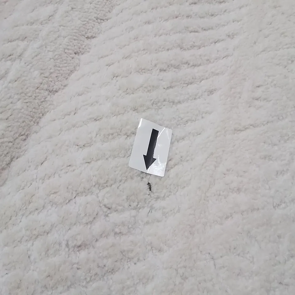 FREUD TEXTURED BORDER AREA RUG APPROXIMATELY 200X275CM