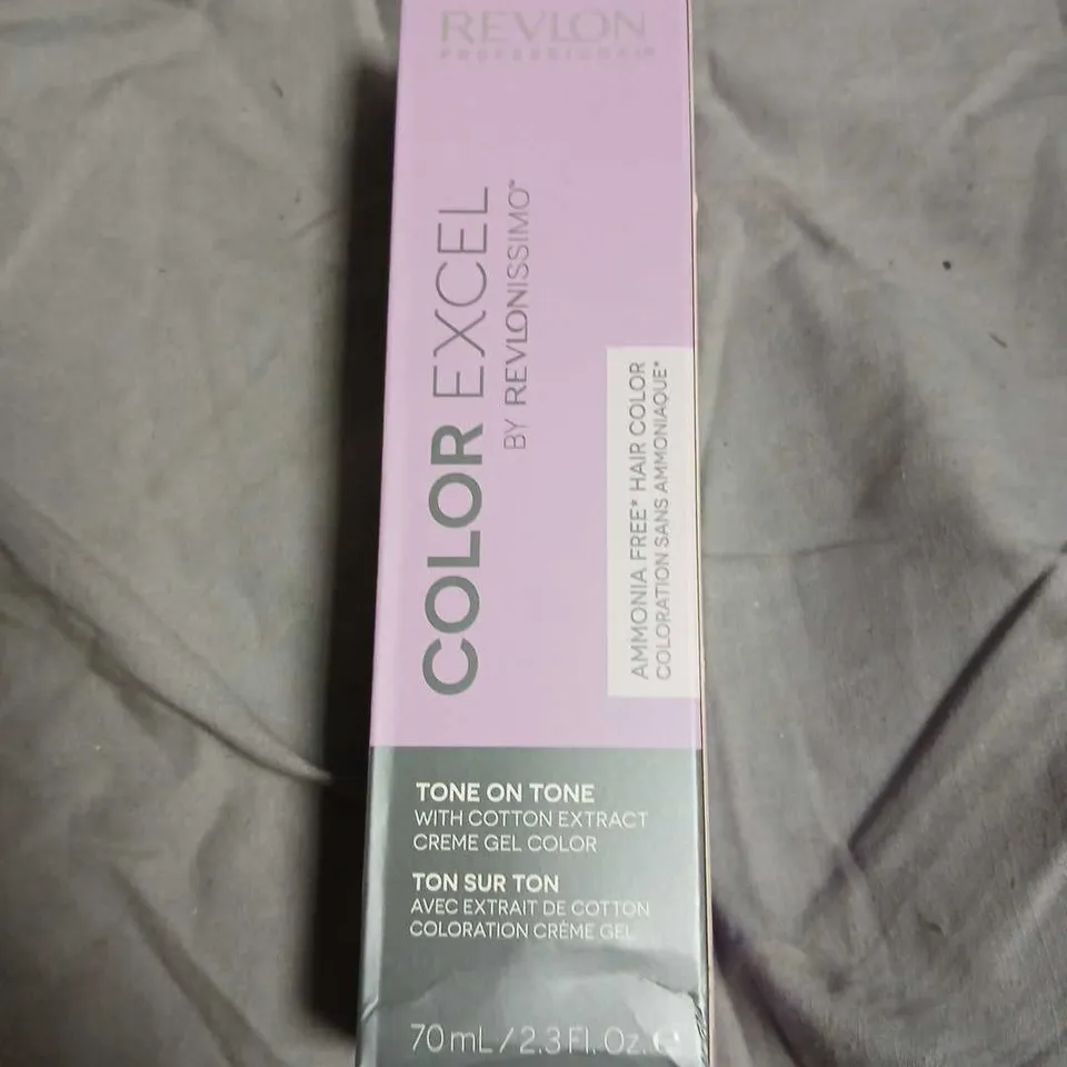 BOX 0F APPROXIMATELY 25 REVLON COLOR EXCEL AMMONIA-FREE HAIR COLOR CREAM – 70 ML-NO EXPIRY DATE SHOWN 