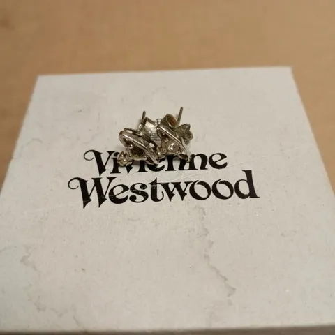 VIVIENNE WESTWOOD EAR RINGS IN BOX