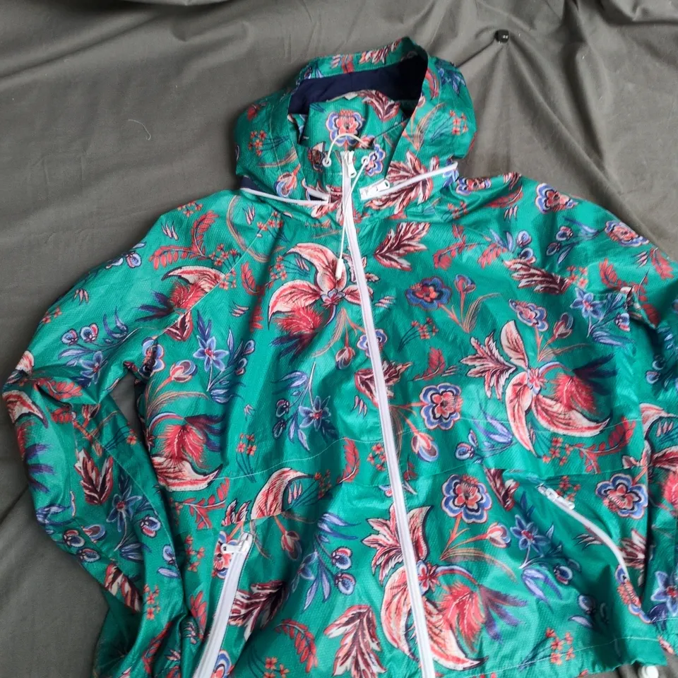 BOX OF APPROXIMATELY 15 ASSORTED CLOTHING ITEMS TO INCLUDE:NEXT RAINCOAT