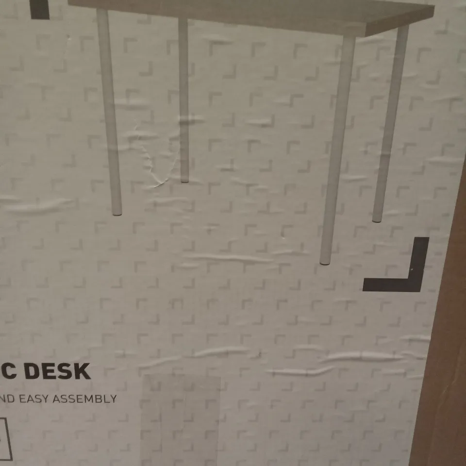BOXED 100CM BASIC WHITE DESK 