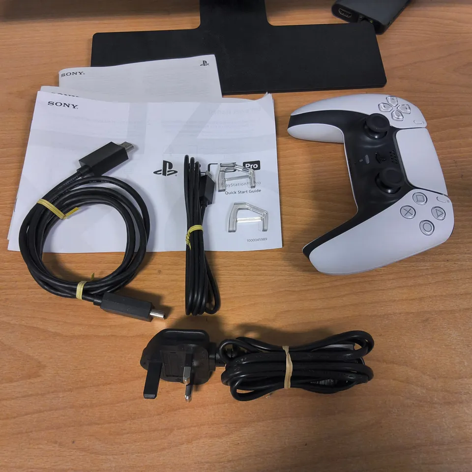 BOXED SONY PLAYSTATION 5 PRO 2TB DISC FREE EDITION CONSOLE WITH CONTROLLER AND LEADS - CFI-7121