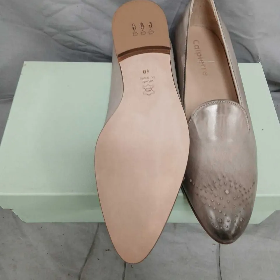 CALPIERRE WOMEN'S TAUPE LEATHER LOAFERS – UK 7 (EU 40)