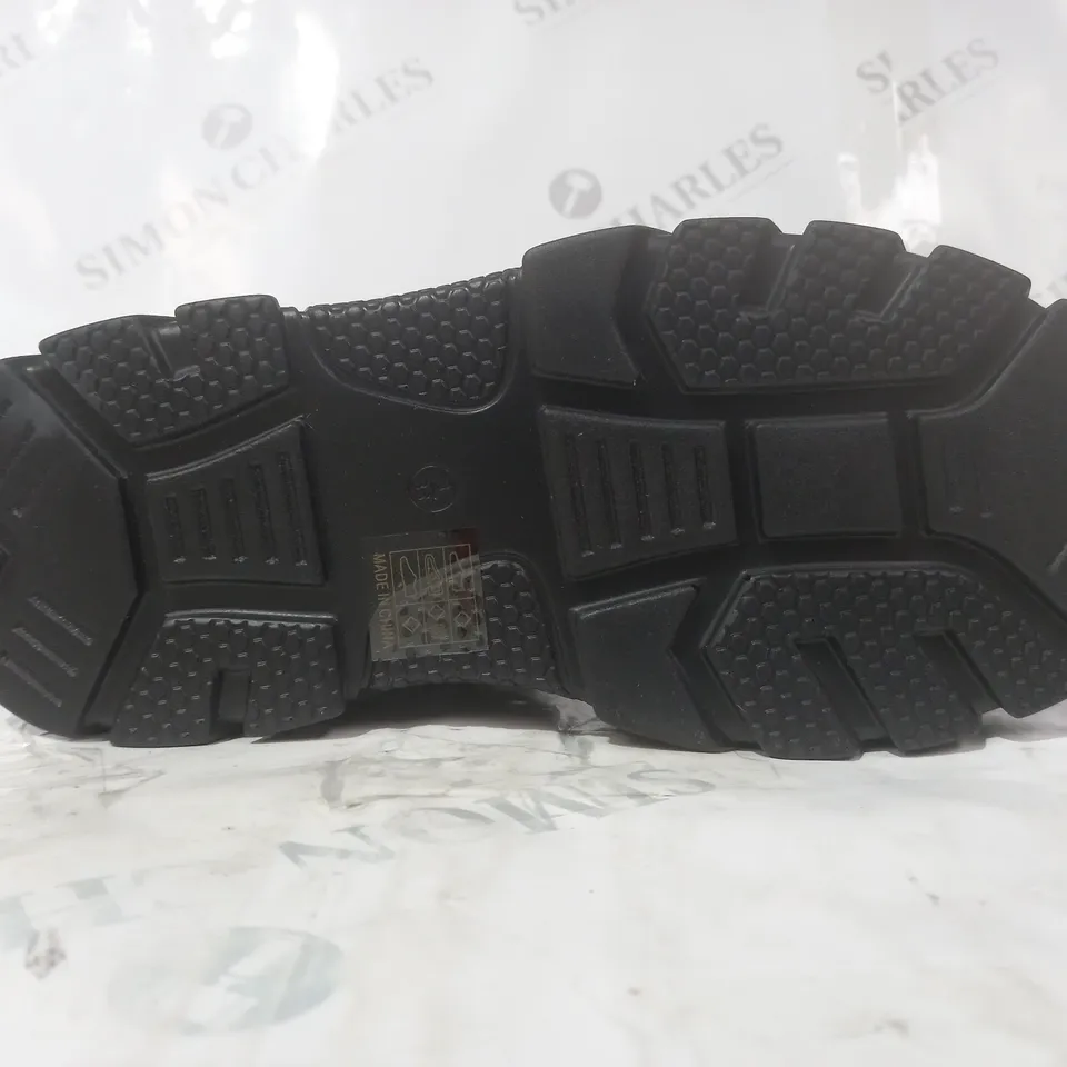 BRAND NEW BOXED PAIR OF KOI VEGAN LEATHER TALWAR CHUNKY STOMPER BOOTS IN BLACK UK SIZE 3