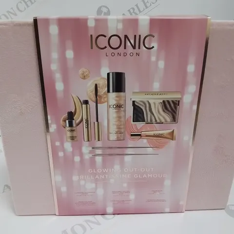 BOXED ICONIC LONDON GLOWING OUT-OUT BEAUTY SET