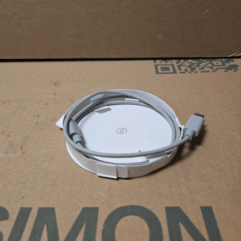 OURA RING 4 - SILVER, BOXED (UK SIZE 7)