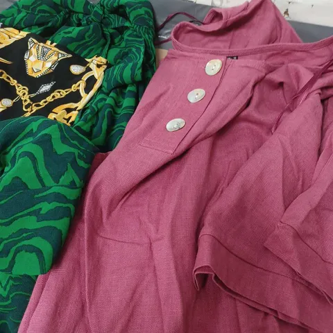 APRROX 20 DIFFERENT CLOTHING ITEMS IN VARIOUS SIZES AND COLOURS, VELOUR TRACK TOP AND DRESSES AND PANTS