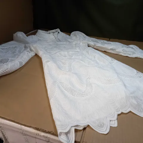 KAREN MILLEN WHITE LACE RUFFLE TRIM DETAILED WOVEN DRESS - SIZE 10