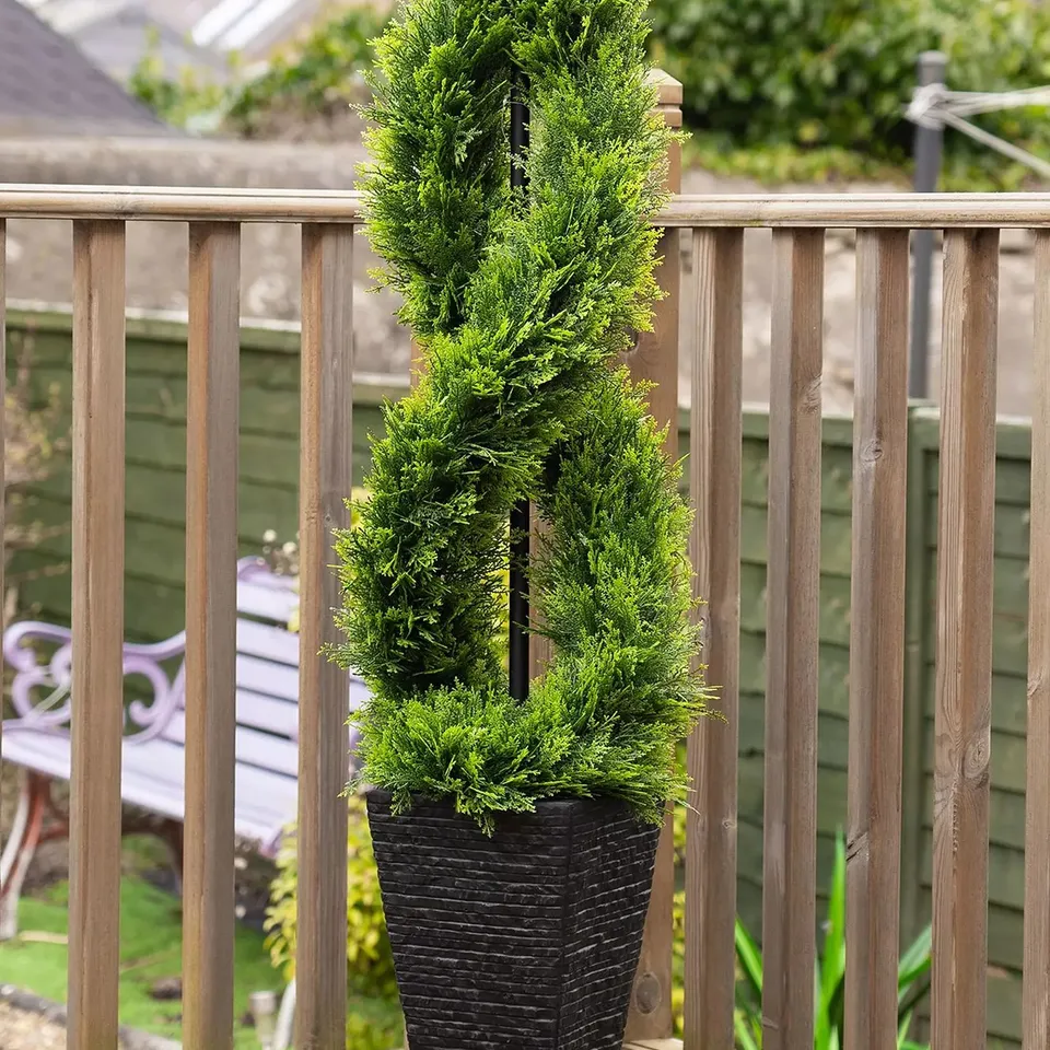SCOTTISH EVERLASTINGS OUTDOOR 122CM ARTIFICIAL TWISTED CEDAR TOPIARY - COLLECTION ONLY 