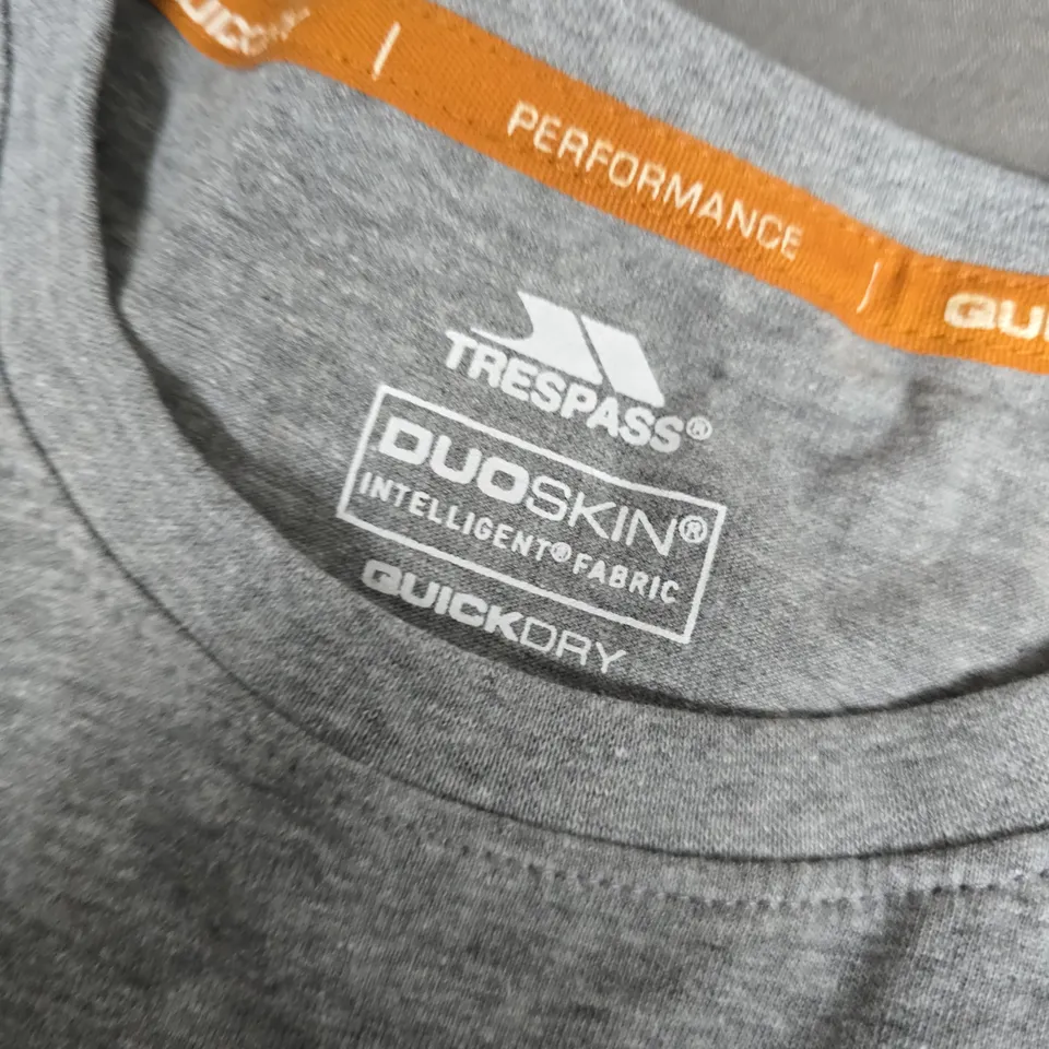 TRESPASS OLSSON 20 MD MALE T-SHIRT IN GREY - LARGE