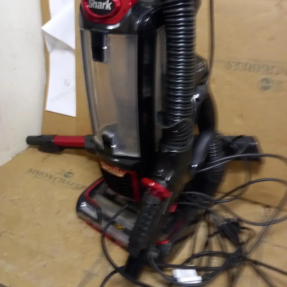 SHARK UPRIGHT VACUUM CLEANER 