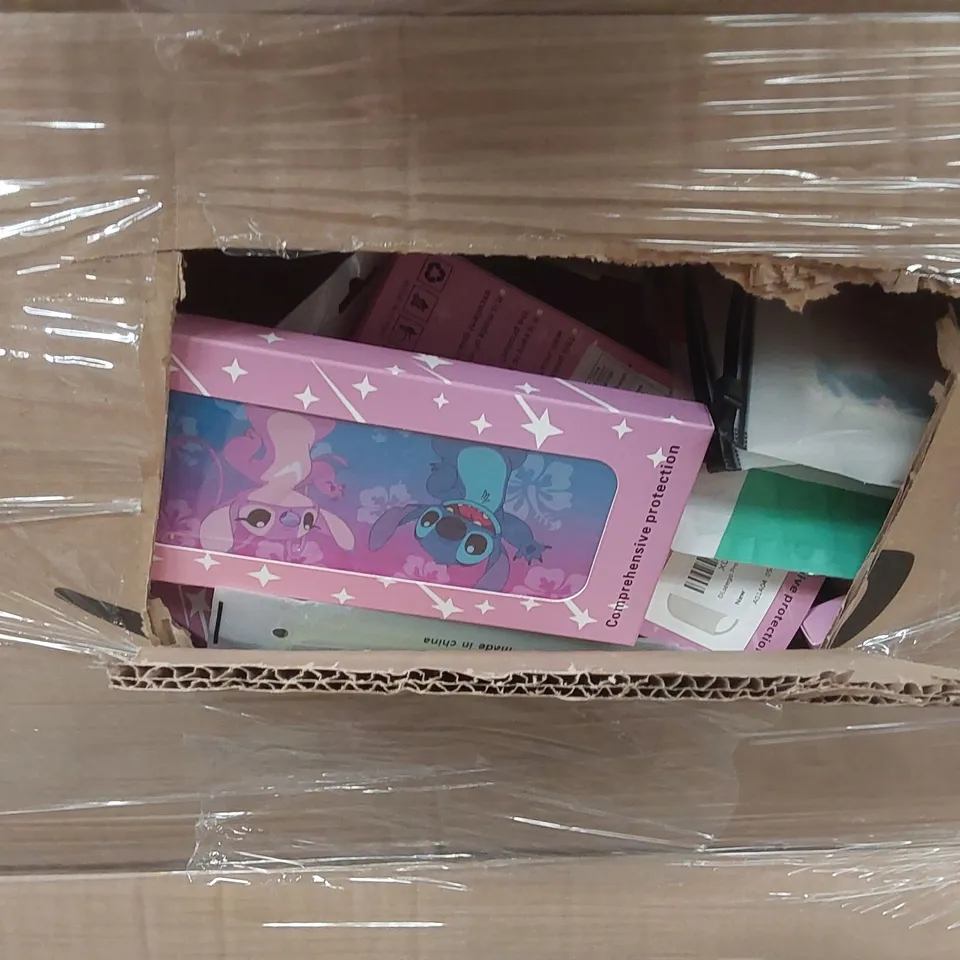 PALLET CONTAINING A LARGE ASSORTMENT O PARTY SUPPLIES INCLUDING BALLOONS, DECORATIONS AND PHONE CASES ECT