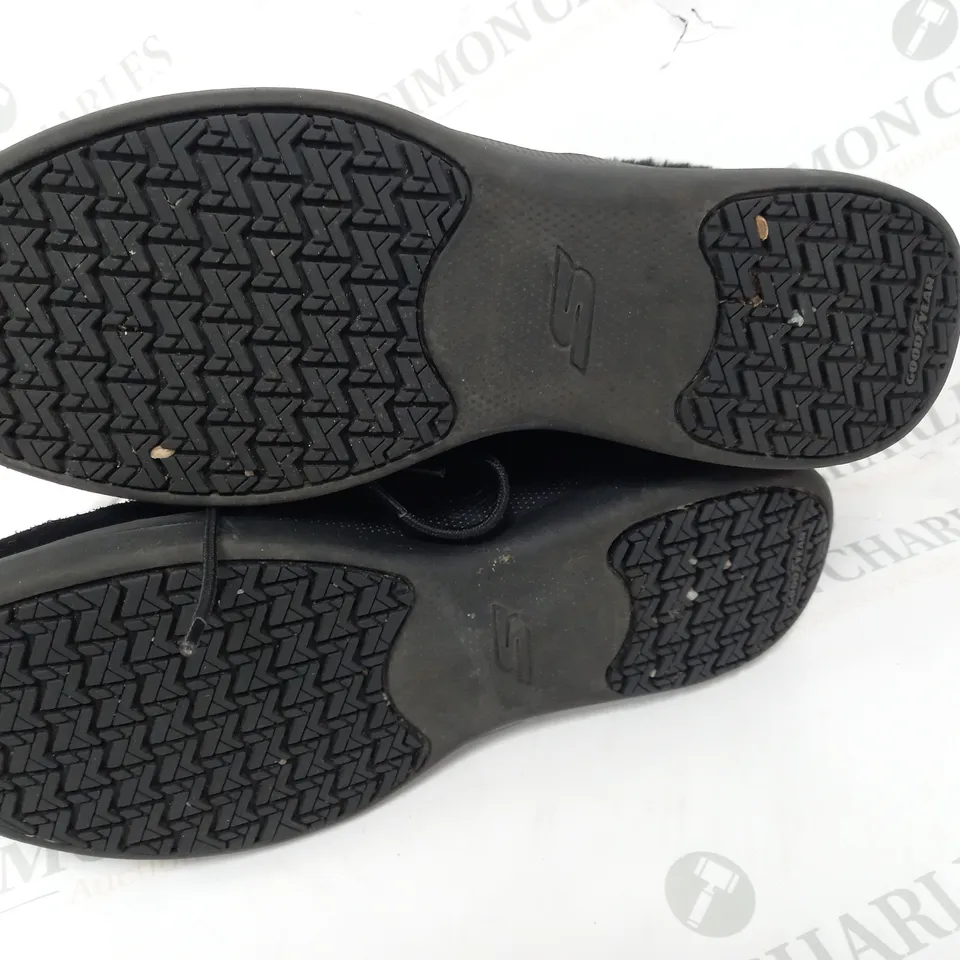 SKECHERS GO WALK BLACK BOOTS - 8
