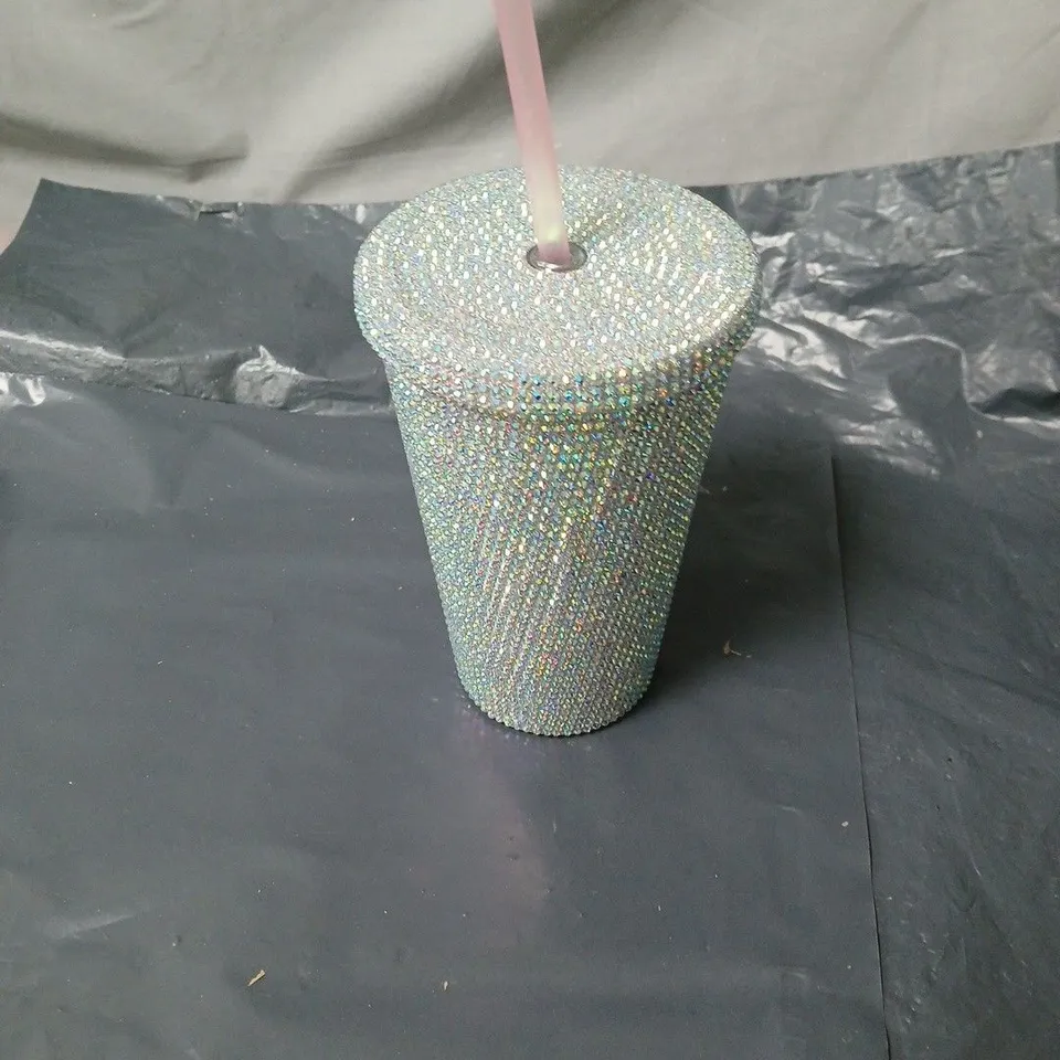 BOX OF APPROXIMATELY 15 ASSORTED HOUSEHOLD ITEMS INCLUDING LED PROJECTION LIGHT , SURGICAL MASKS AND GLITTER DRINKING CUP 