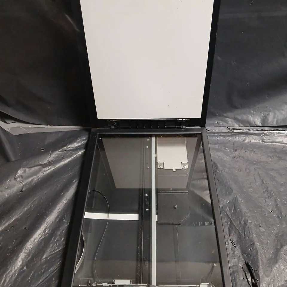 CANON CANOSCAN LIDE110 FLATBED SCANNER