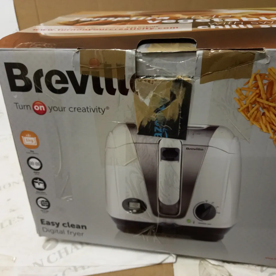 BREVILLE EASY CLEAN DIGITAL FRYER 