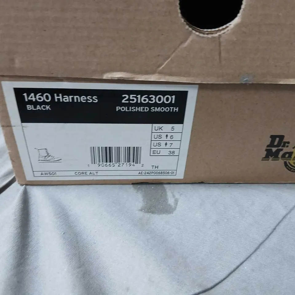 DR. MARTENS 1460 HARNESS BOOTS – BLACK POLISHED SMOOTH LEATHER, UK 5 (EU 38)