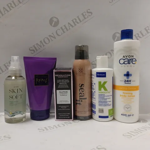 BOX OF APPROX 20 ASSORTED HEALTH AND BEAUTY ITEMS TO INCLUDE - AVON CARE FIRMING BODY LOTION - SOOO PRO SEAL IT - REVOLUTION SUPER STRENGTH FORMULA ECT