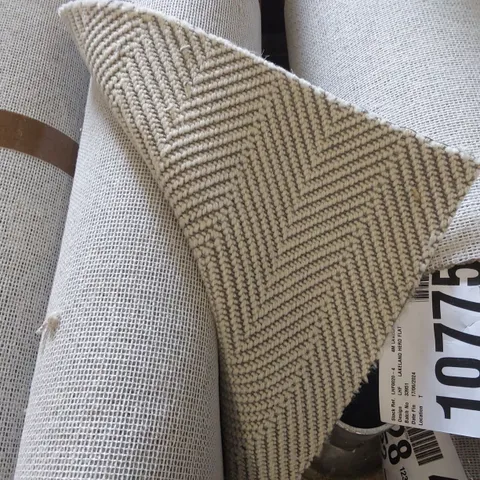 ROLL OF QUALITY GATSBY IVORY CARPET APPROXIMATELY - 4 x 2.51m