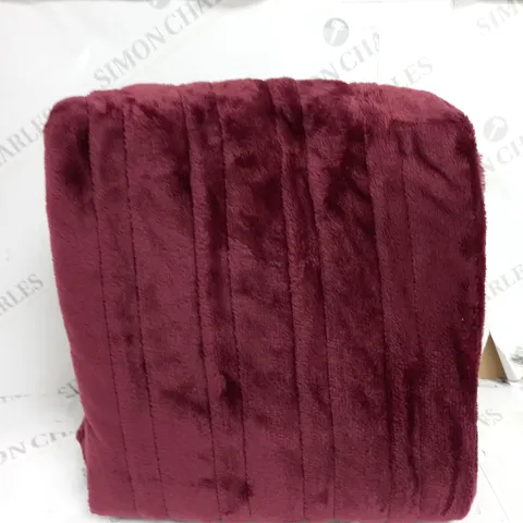 BOXED COZEE HOME VELVETSOFT HEATED THROW IN SHIRAZ WINE