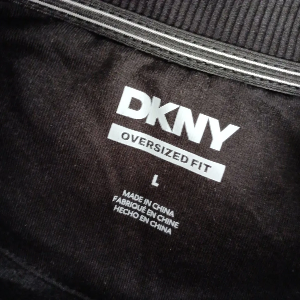 DKNY OVERSIZED FIT CREWNECK JUMPER IN BLACK - LARGE