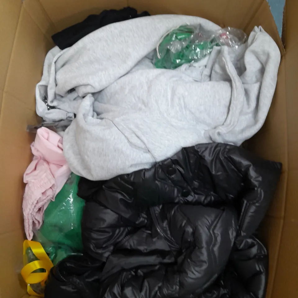 LARGE BOX OF ASSORTED CLOTHING ITEMS IN VARIOUS COLOURS AND SIZES INCLUDING TROUSERS , TOPS AND JUMPERS 