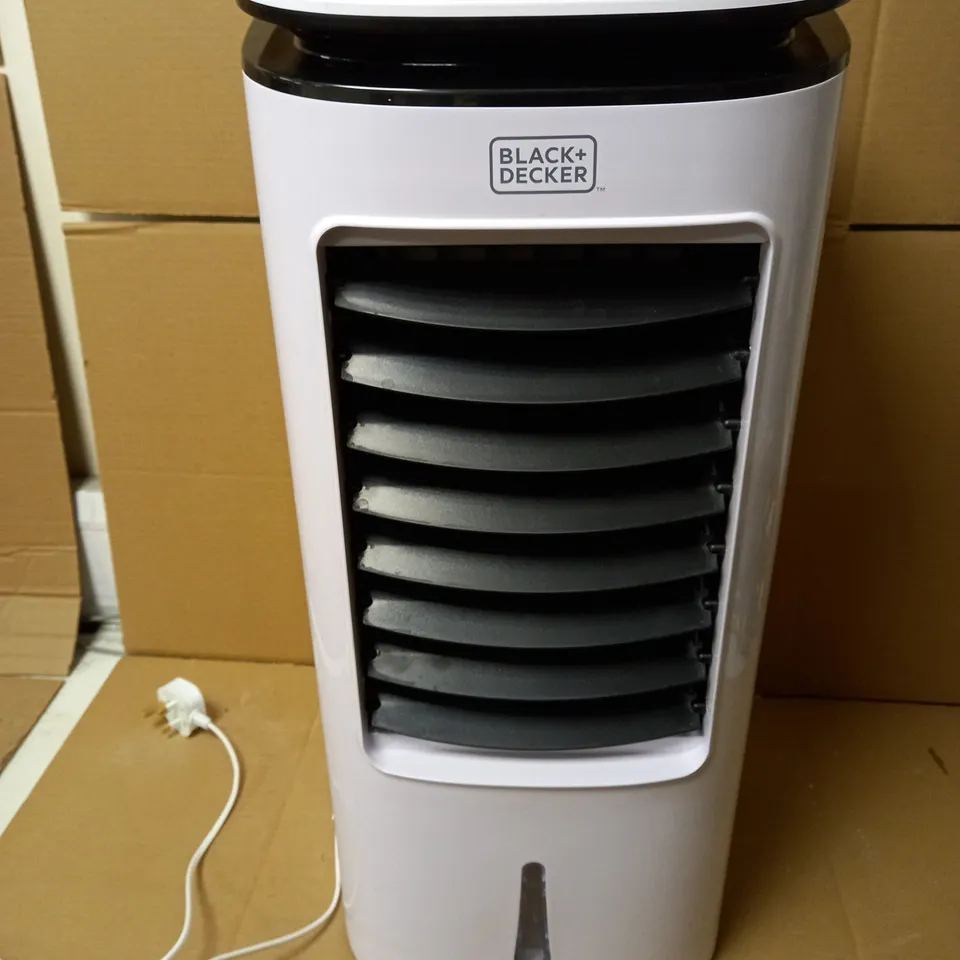BLACK+DECKER 7 LITRE DIGITAL 2-IN-1 AIR COOLER