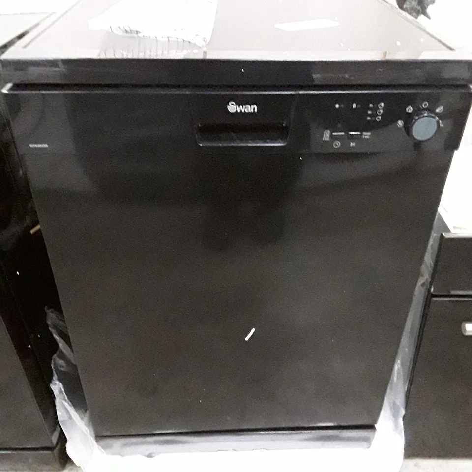 SWAN UNDER COUNTER FULL SIZE DISHWASHER IN BLACK - SDW2025