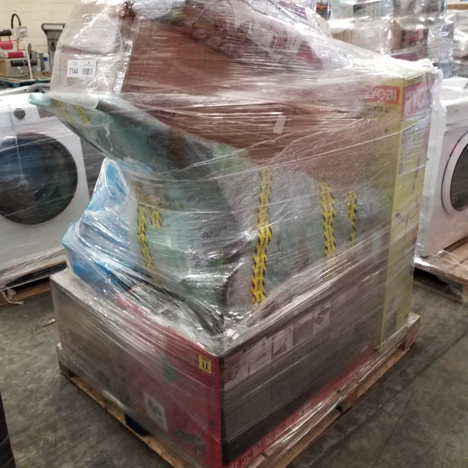 PALLET OF APPROXIMATELY 14 UNPROCESSED RAW RETURN HOUSEHOLD AND ELECTRICAL GOODS TO INCLUDE;