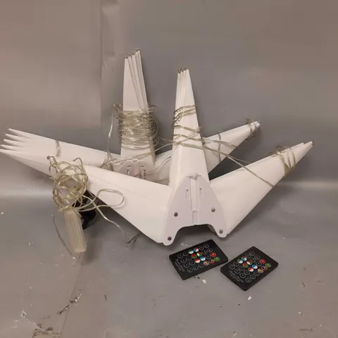 PAIR OF PACIFIC ACCENTS STAR BURST LIGHT