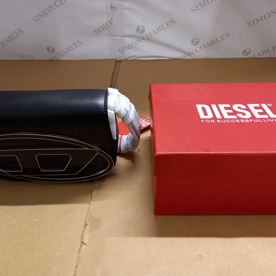 BOXED LEATHER DIESEL HANDBAG 