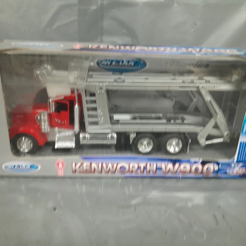 KENWORTH 900 MODEL TRUCK