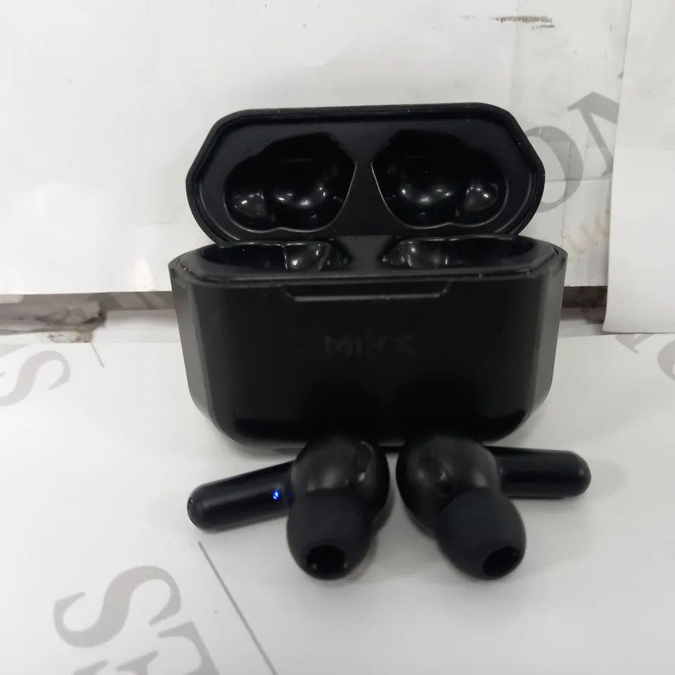 MIXX EARBUDS IN BLACK