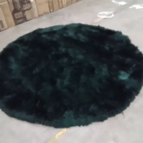 QUALITY DESIGNER AREA RUG APPROXIMATELY 190X190CM