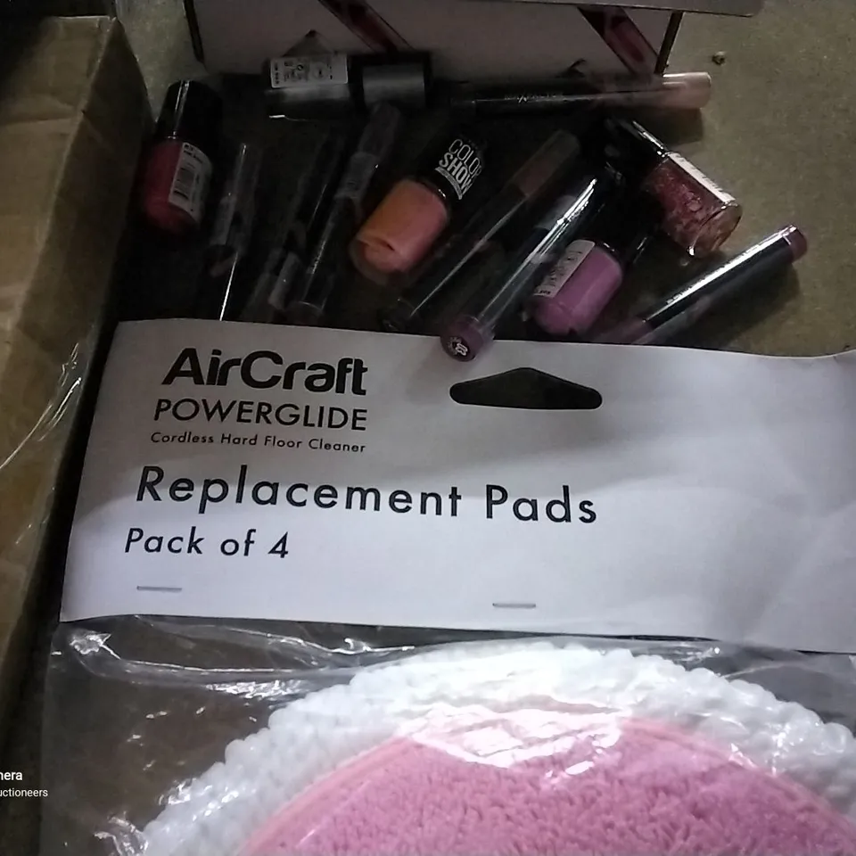 TRAY OF ASSORTED ITEMS, PIRANHA FOOD CHOPPER,MPACK 4 POLISH PADS, ASSORTED NAIL VARNISHES, SPA POOL COVER, HEATED PAD.