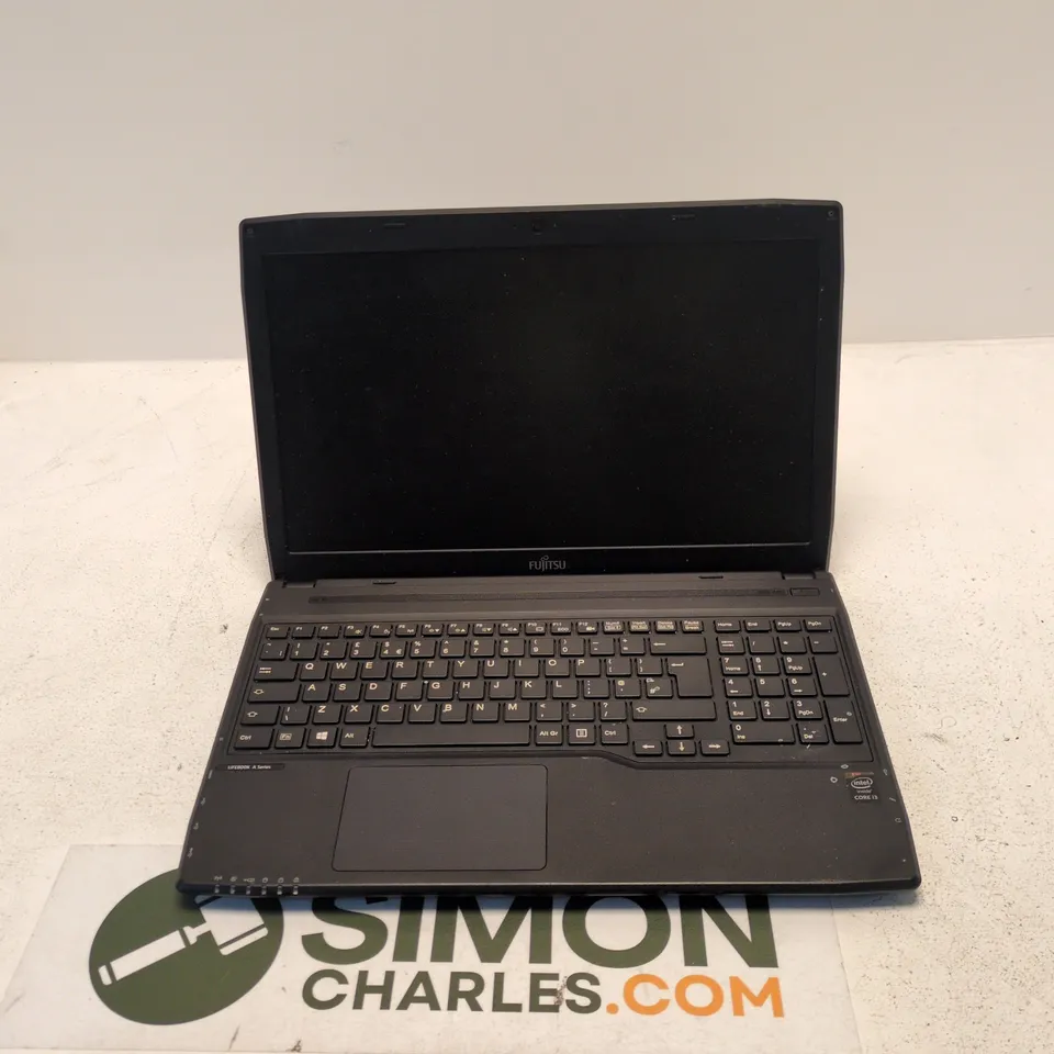 FUJITSU LIFEBOOK A514 LAPTOP – BLACK, INTEL CORE I5, UK KEYBOARD