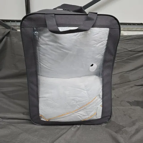 QUILT IN CARRY BAG - SIZE AND TOG UNKNOWN