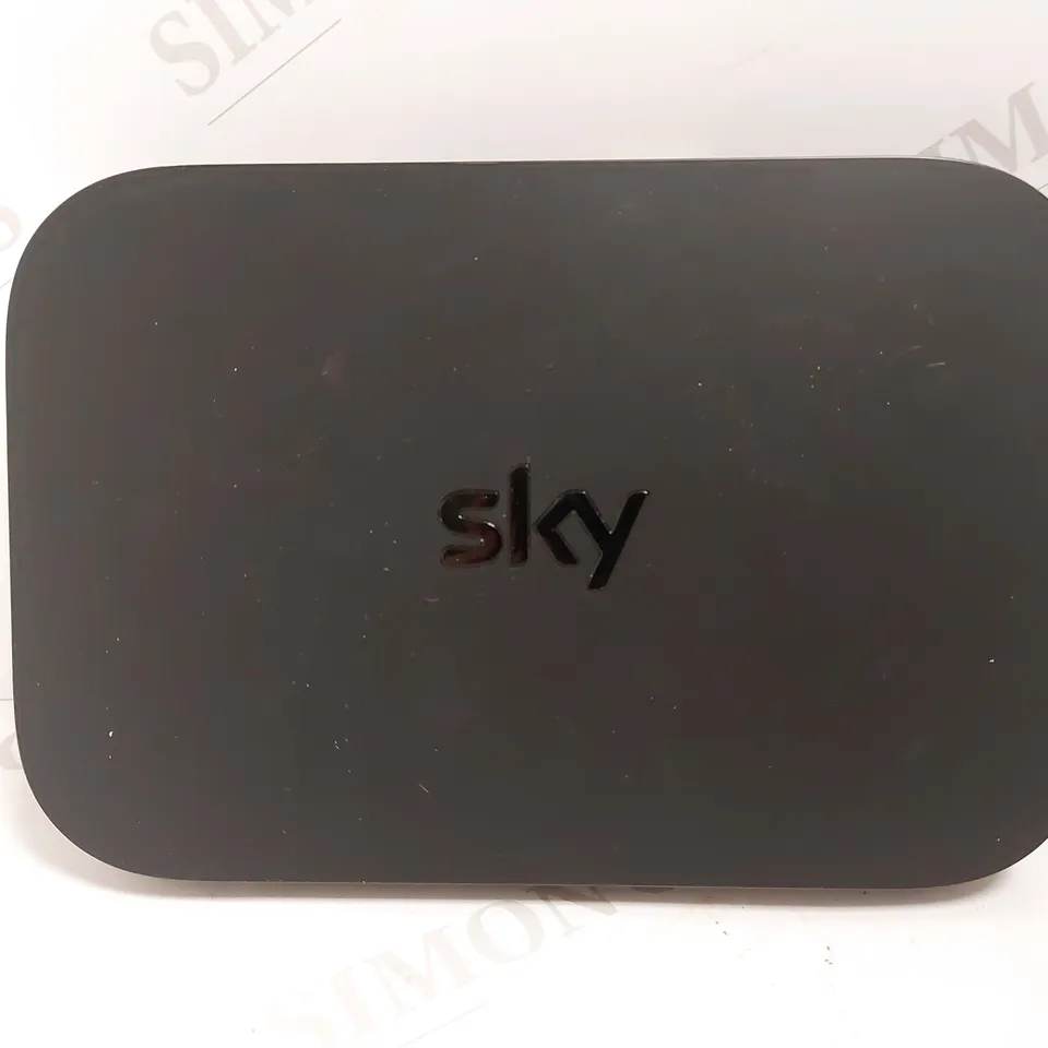SKY Q SET TOP BOX - EM150